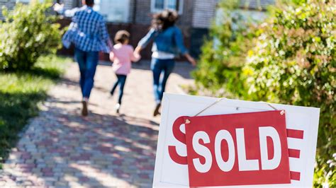 5 Tips To Successfully Sell Your House With As Little Stress As