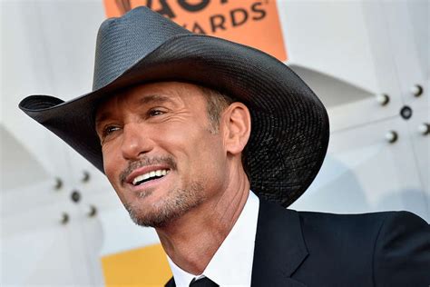 Tim Mcgraw Says He Remembers The Exact Moment He Met His Wife Faith