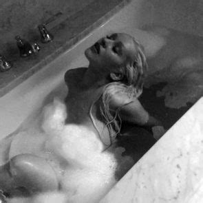 Christina aguilera nude leak