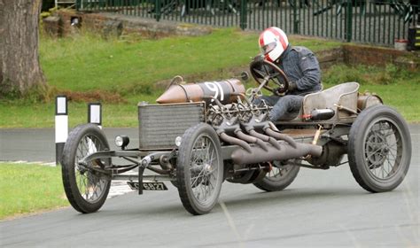 1905 Darracq Land speed record car with 200HP drifting ...