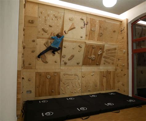 All Wooden Climbing Wall With Interchangeable Wall Parts