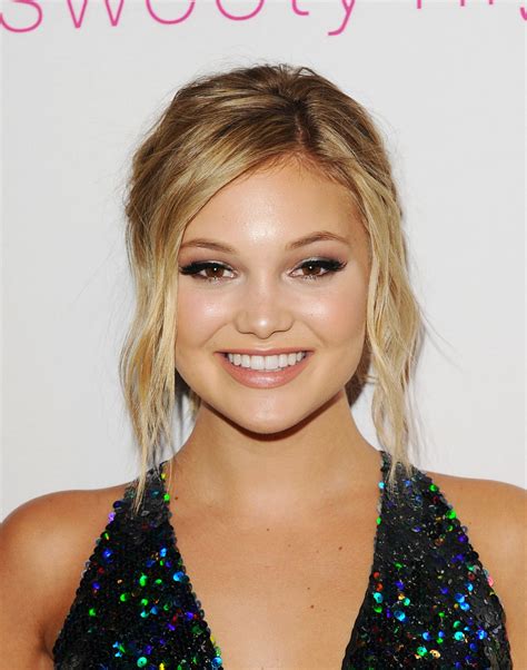 Olivia Holt The Standoff Premiere In Los Angeles 982016