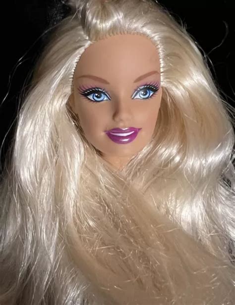 BLONDE SWEETIE MATTEL Barbie Doll Bendable Knees Beach Feet Nude For