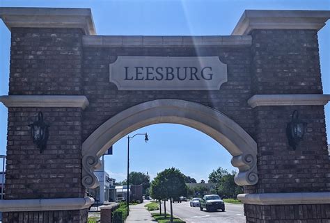 Downtown Leesburg Sign Entrance Leesburg