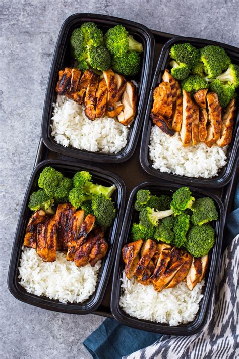Lay broccoli on top and do not stir, cover and bake in the after reheating you might add a bit more yogurt to bring back creaminess. 20 Minute Meal-Prep Chicken, Rice and Broccoli | Gimme ...