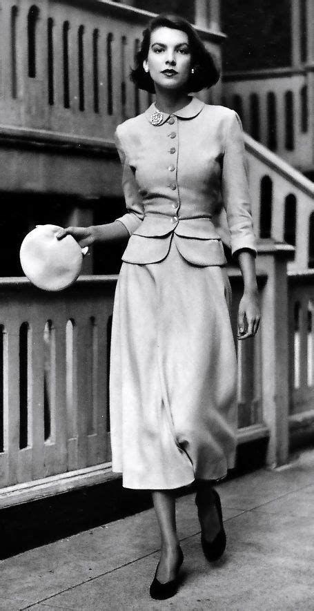 retro ∞ fashion vintage les années 40s i948 robe tailleur et béret tailor dress look fashion