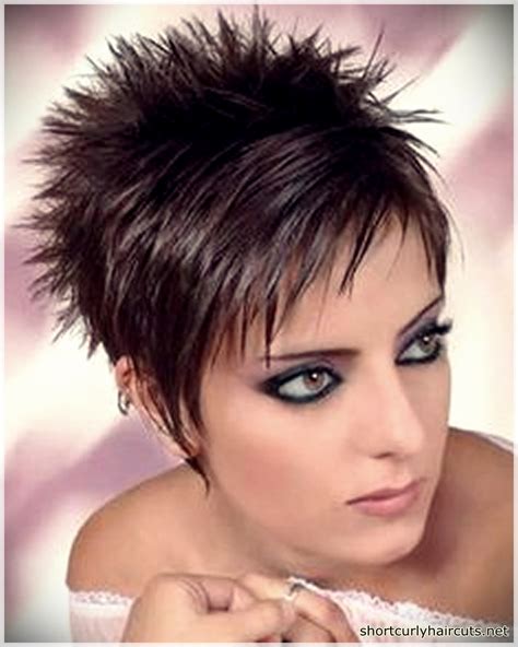A very popular bob haircut that looks beautiful on curly hair, with its different options, both shortened and short, with bangs. Best Pixie Haircuts for Round FacesShort and Curly Haircuts