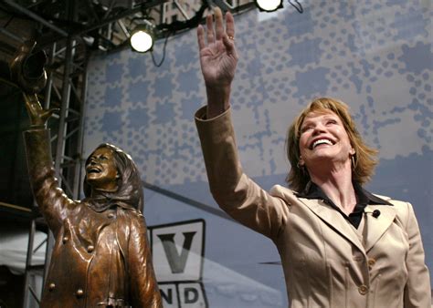 She gave birth to a son, named richard jr. Actress Mary Tyler Moore is dead at age 80, publicist says ...