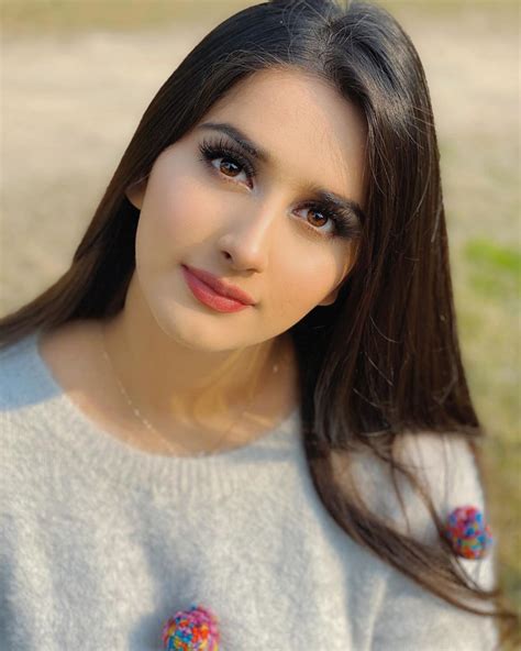 Alishbah Anjum Dark Black Hairs Lovely Face Lip Makeup Cute Indian