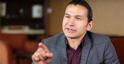 Wabanakwut kinew mla (born december 31, 1981), better known as wab kinew, is the leader of the manitoba new democratic party and leader of the opposition in the legislative assembly of manitoba. Wab Kinew On Canadian Racism, Relocating Attawapiskat, And ...