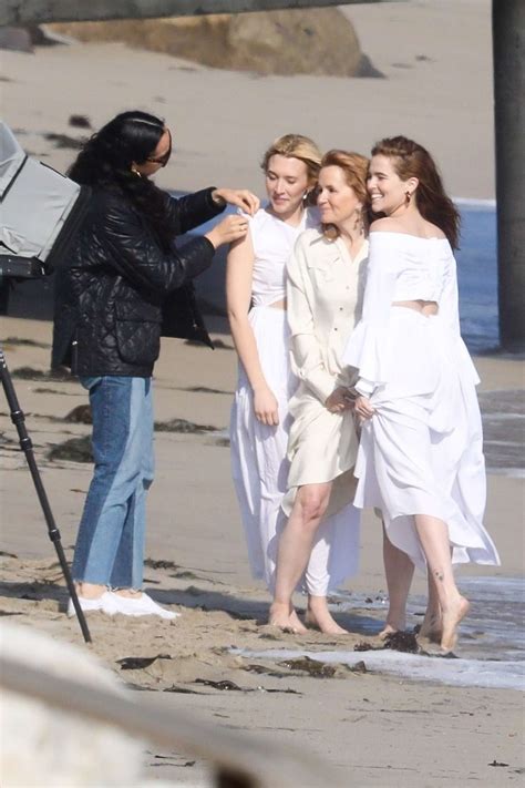 Lea Thompson With Daughters Zoey And Madelyn Deutch On A Photoshoot In Maibu 14 Gotceleb