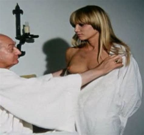 Ingeborg Steinbach ist bereit für Nacktszenen Nacktefoto