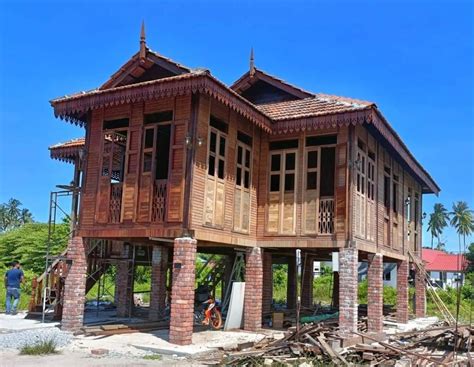Transformasi Rumah Kampung Kayu Kelantan Dengan Konse