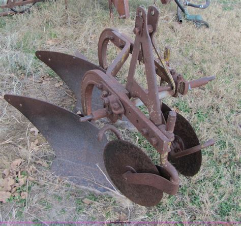 Dearborn 10 1 Two Bottom Plow In Stephenville Tx Item 9016 Sold