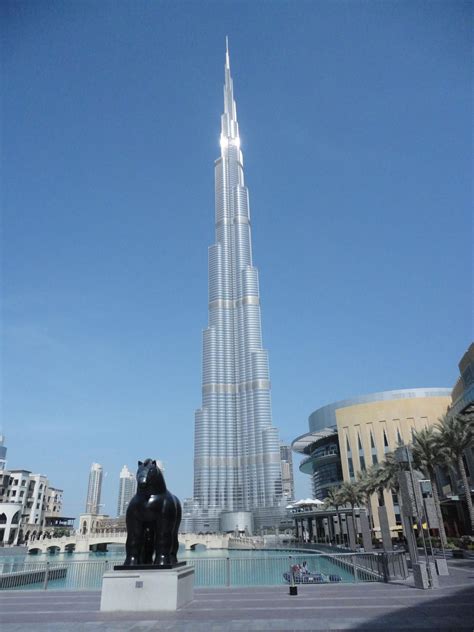 Dubais Top Tourist Attraction In Burj Khalifa Tourist Attraction