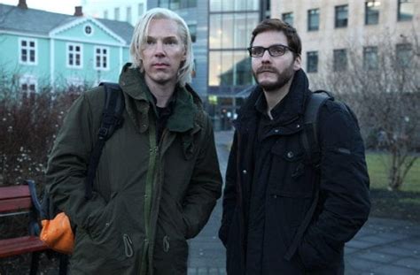 The Fifth Estate Reeling Reviews
