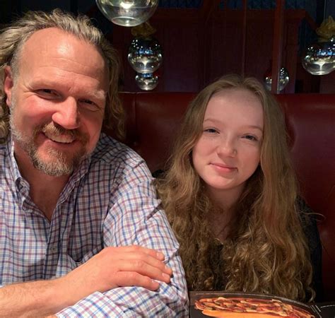Sister Wives Kody Brown Pays Rare Visit To Wife Janelle And Daughter