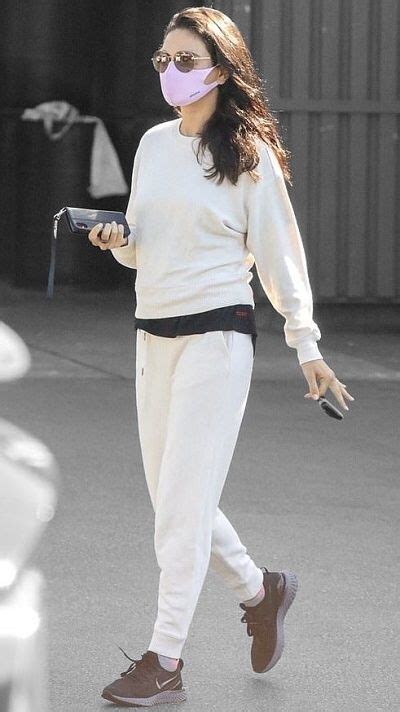 Mila Kunis In Los Angeles California On Friday 19032021