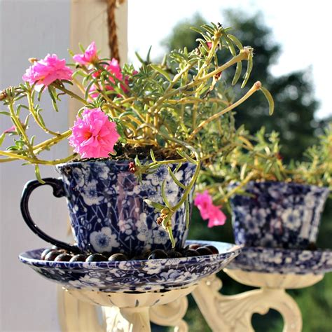 Diy and crafts to inspire to everyone who love diy!! Porch Makeover Project: DIY Tea Cup Sconce Planter
