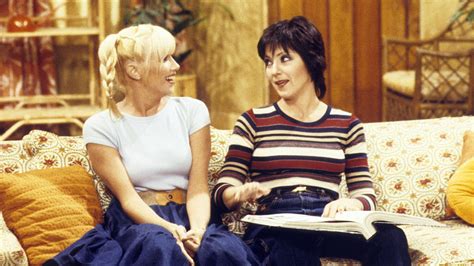 inside suzanne somers nasty feud with joyce dewitt before three s company co stars buried the
