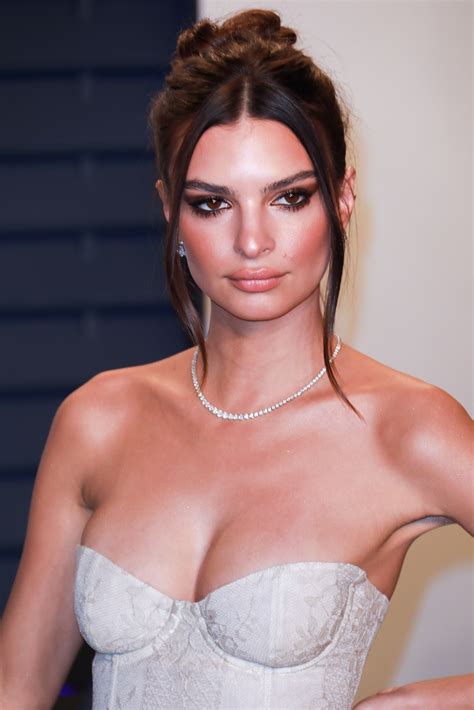 Emily Ratajkowski Sexy At Oscar Party Photos The Fappening