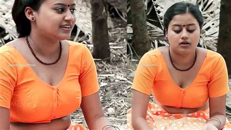 Mallu Beauty Ansiba Hassan Hot Cleavage Exposed In Blouse Without Saree