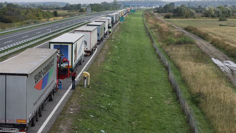 Jun 19, 2021 · a máv délelőtt 10 és délután 5 óra között ad ásványvizet az utasoknak, a volánbusz igény esetén csapvizet kínál. Hőségriadó: itt az újabb kényszerintézkedés - Infostart.hu
