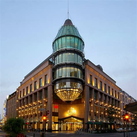 Money in germany, contact details, opening hours, maps and gps directions to deutsche bank düsseldorf 40227. File:Schadow Arkaden Düsseldorf.jpg - Wikimedia Commons