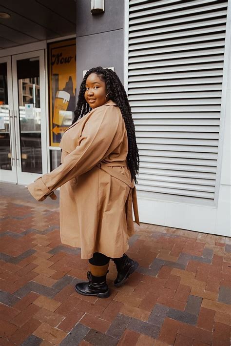 6 Fall Outfit Ideas Worn By A Real Plus Size Woman From Head To
