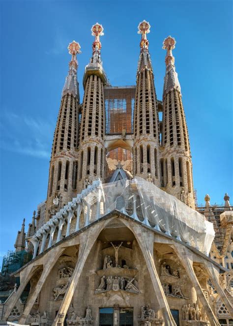 Facciata Di Passione Della Cattedrale Di Sagrada Familia A Barcellona Fotografia Editoriale