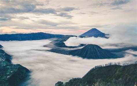 2560x1600 Mount Bromo East Java Indonesia 4k Wallpaper2560x1600
