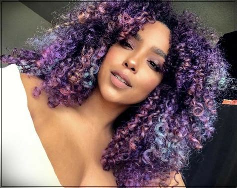 𝒜𝓂𝒾𝓃𝒶𝓈 𝐼𝒟𝐸𝒜𝒮🦋 In 2020 Dyed Curly Hair Dyed Natural Hair Hair Styles