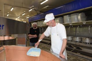 La Nouvelle Fromagerie Remplit Ses Cuves Saint Cierges Mai