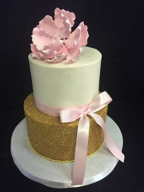 Cakes that are almost as special as your special day. Women's Birthday Cakes - Nancy's Cake Designs