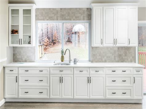 Hallmark Frost Fabuwood Kitchen Cabinets Top Notch Quality New