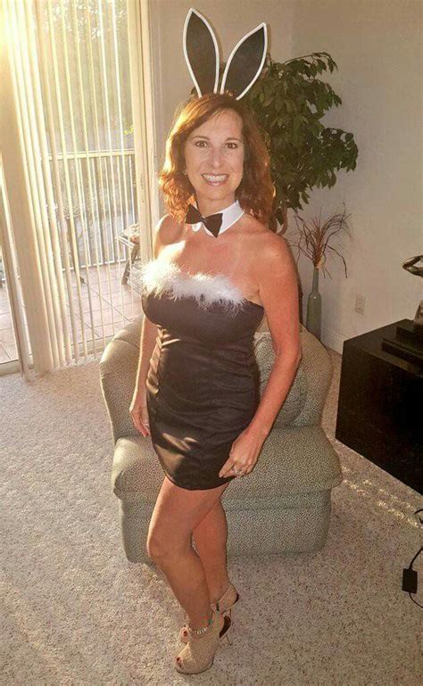 Pin On Hot Dressed Milfs