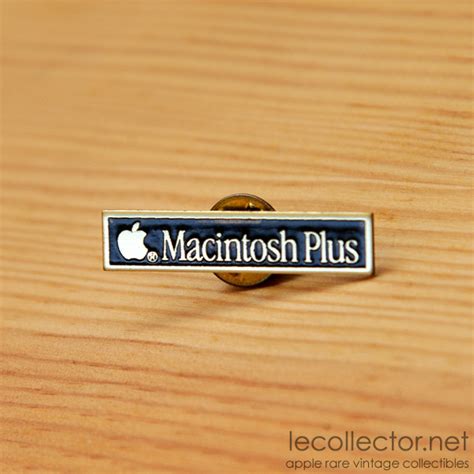 A Vintage Apple Computer Macintosh Plus Lapel Pin Promo Item Unopened
