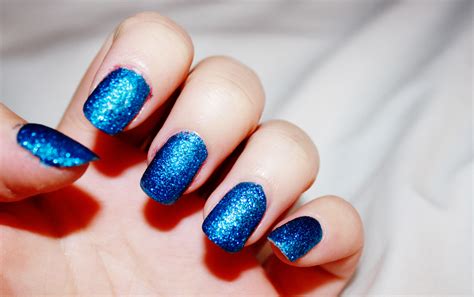 How to : get salon worthy nails, for less!