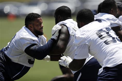 Aaron Donald Relishing First Rams Training Camp Since 2016