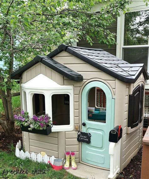 35 Lovely Playhouse Design Ideas For Your Outdoor Decor Play Houses