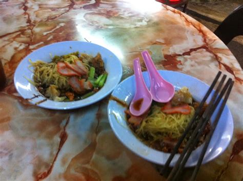 our journey penang georgetown chulia street famous wan tan mee