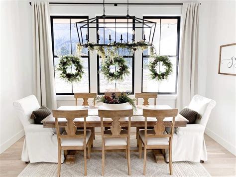 22 Farmhouse Dining Room Curtains To Entertain In Style