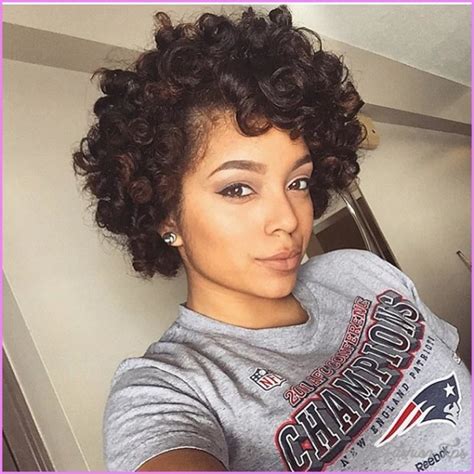62 Creative Curly Hairstyles For Black Women Combine With Best Outfit