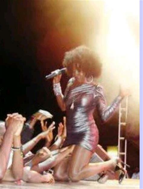Photo Kenyan Female Singer Allows Fans To Touch Her Private Parts On