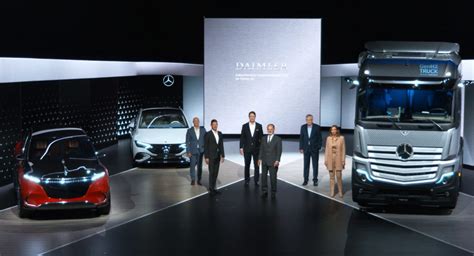 Daimler To Split Into Two Companies Luxury Carmaker Mercedes Benz