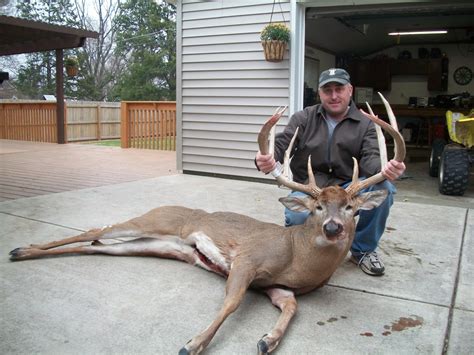 New World Record 8 Point Buck