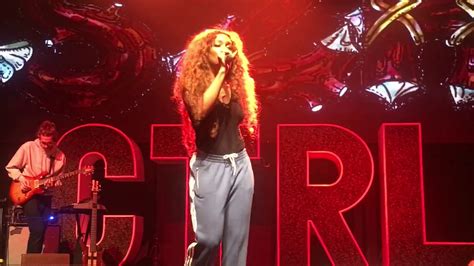 Sza Ctrl Tour Live The Weekend Broken Clocks And More Youtube
