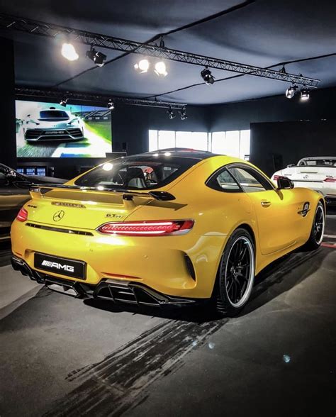 Apparently the amg gt bs is the new 'king of the ring' after it broke the nurb record on monday. Mercedes-AMG GTR Solarbeam Yellow | Mercedes amg gt r ...