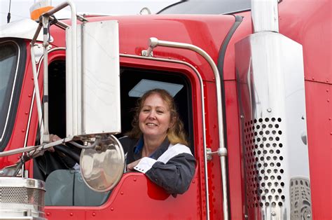 A Truckers Life For Me Too Women In Trucking Drive Mw Truck