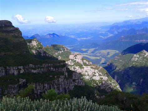 No Território Brasileiro A Ausência De Cadeias Montanhosas Explica Se